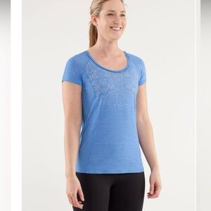 Lululemon Run: Wild Short Sleeve Tech
Silver reflective and ruffle details.
